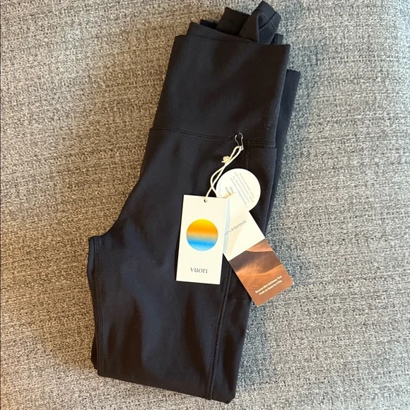 Vuori Studio Pocket Legging - Picture 1 of 3